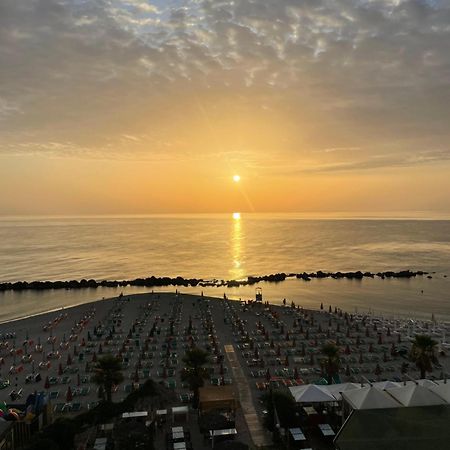Il Balcone Sul Mare Apartamento Porto Recanati Exterior foto